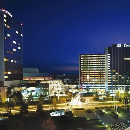 1 Im Si Centrum * شتوتغارت